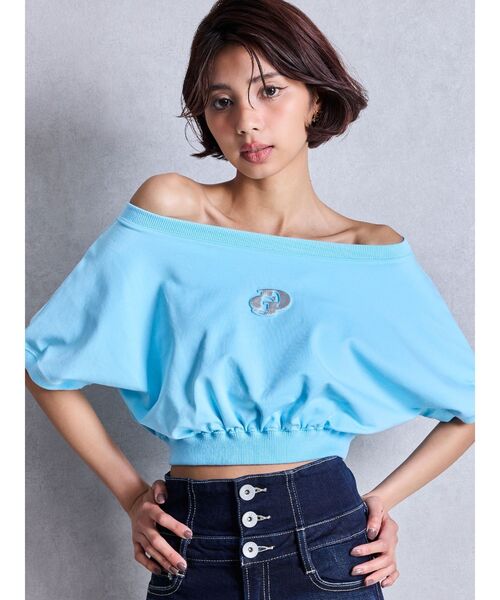 GYDA(ジェイダ)の「GDエンボスオフショルトップス(Tシャツ/カットソー・レディース・ブラック/オフホワイト/ピンク/スカイブルー・FREE)」の11枚目の写真