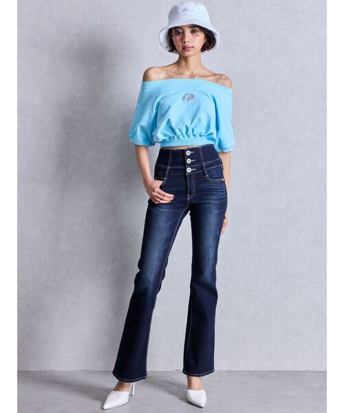 GYDA(ジェイダ)の「GDエンボスオフショルトップス(Tシャツ/カットソー・レディース・ブラック/オフホワイト/ピンク/スカイブルー・FREE)」の7枚目の写真