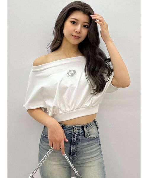 GYDA(ジェイダ)の「GDエンボスオフショルトップス(Tシャツ/カットソー・レディース・ブラック/オフホワイト/ピンク/スカイブルー・FREE)」の21枚目の写真