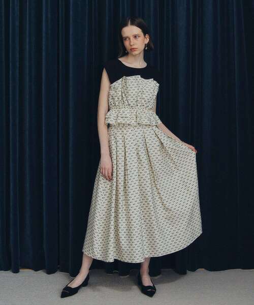 YECCA VECCA(イェッカヴェッカ)の「タックフレアスカート(スカート・レディース・ストライプ/ドット・S/M)」の3枚目の写真