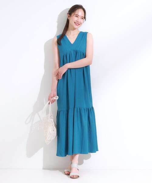 DRESKIP（ドレスキップ）の「【S-LL】後ろ姿も抜かりなく 1枚でサマ見え ティアードワンピース（ワンピース・レディース・ブルー系その他/ブラック/ダークブラウン・04/03/02/01）」の12枚目の写真