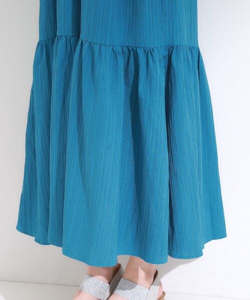 DRESKIP（ドレスキップ）の「【S-LL】後ろ姿も抜かりなく 1枚でサマ見え ティアードワンピース（ワンピース・レディース・ブルー系その他/ブラック/ダークブラウン・04/03/02/01）」の22枚目の写真