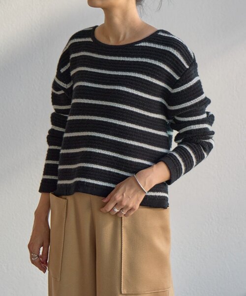 BEARDSLEY（ビアズリー）の「《15 quinze》ボーダー前後ニット（カーディガン/ボレロ・レディース・アイボリー/ブラック・FREE）」の4枚目の写真