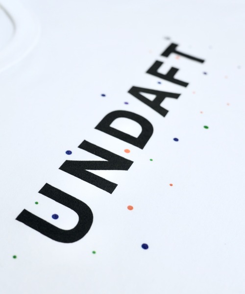 BASIS(ベイシス)の「UNDAFT ドットロゴTシャツ(Tシャツ/カットソー・メンズ・ホワイト・MEDIUM/LARGE/X-LARGE)」の3枚目の写真