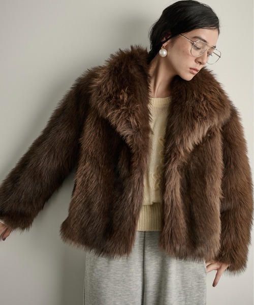 【新品タグ付き】 THE YOn ザヨン フォックスライクエコファーブルゾン THE YOn（ザヨン）の「フォックスライクエコファーブルゾン（ブルゾン