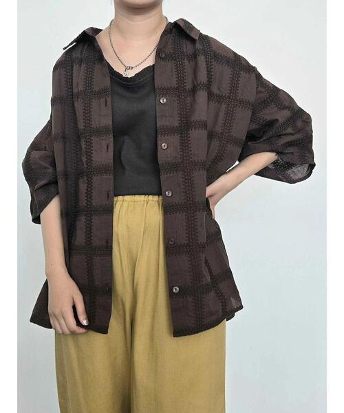 SM2（エスエムツー）の「スクエア刺繍袖タックシャツ（シャツ/ブラウス・レディース・サックスブルー/ブラック/オフホワイト/ブラウン・F）」の4枚目の写真