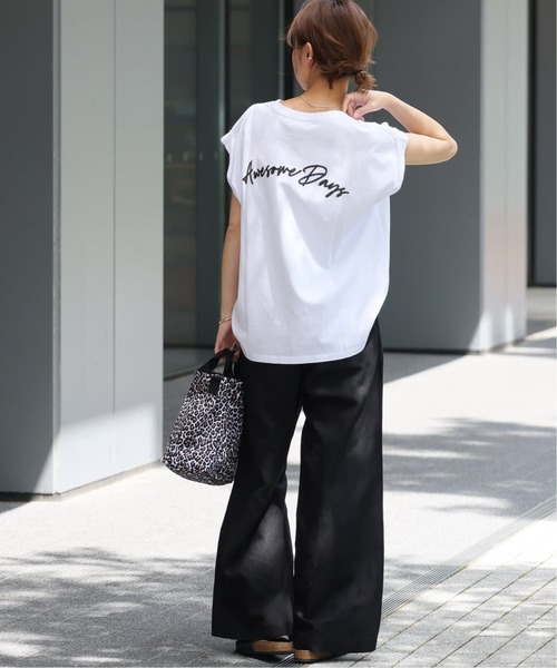 JOURNAL STANDARD relume（ジャーナルスタンダード　レリューム）の「《追加3》刺繍ロゴフレンチTEE（Tシャツ/カットソー・レディース・ホワイト系その他/ブラック系その他/ホワイト×ホワイト・FREE）」の5枚目の写真