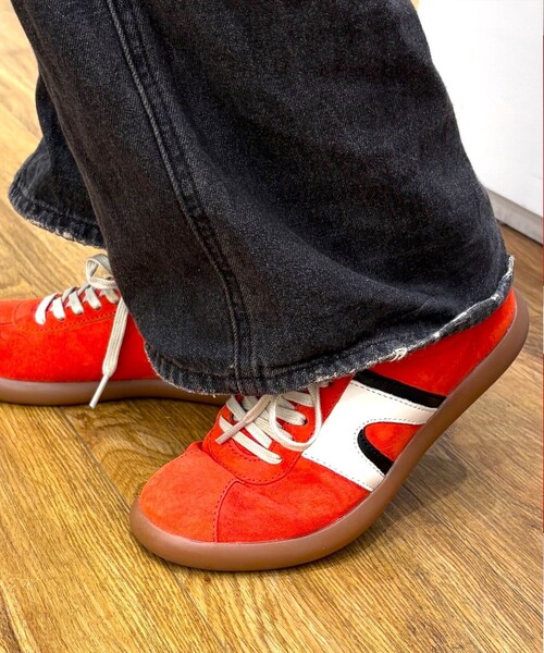 CAMPER（カンペール）の「[カンペール] PELOTAS SOLLER / レザースニーカー（スニーカー・レディース・オレンジ・24.0cm/25.0cm/23.5cm/23.0cm/22.5cm）」の3枚目の写真