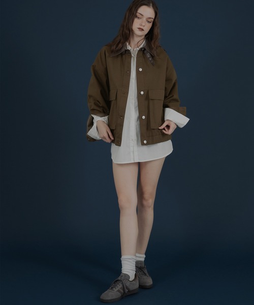 Mili affinity（ミリアフィニティー）の「フェイクレザー切り替えバイカラーワークジャケット（ブルゾン・レディース・ブラック/ベージュ/ブラウン・FREE）」の21枚目の写真