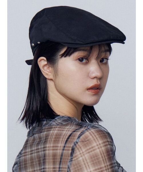 EMODA(エモダ)の「スタッズベルトハンチングキャップ(ハンチング/ベレー帽・レディース・ブラック/ブラウン・FREE)」の2枚目の写真