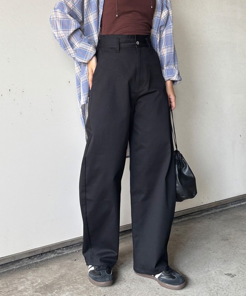 ISOOK(アイスー)の「ワイドエッグチノパンツ / バレルパンツ コクーンパンツ ハイウエスト ベージュ ブラウン カーキ ブラック ZOZOTOWN限定(チノパンツ・レディース・ブラウン/ブラック/カーキ/ライトベージュ・マルチサイズ)」の20枚目の写真