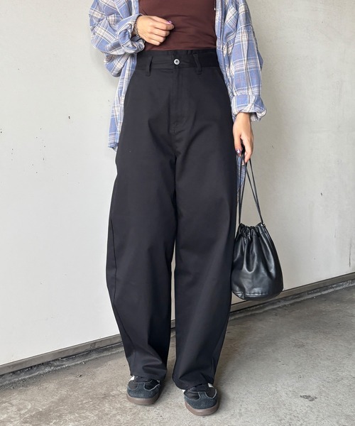 ISOOK(アイスー)の「ワイドエッグチノパンツ / バレルパンツ コクーンパンツ ハイウエスト ベージュ ブラウン カーキ ブラック ZOZOTOWN限定(チノパンツ・レディース・ブラウン/ブラック/カーキ/ライトベージュ・マルチサイズ)」の19枚目の写真