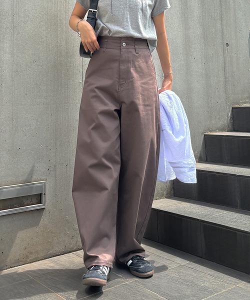 ISOOK(アイスー)の「ワイドエッグチノパンツ / バレルパンツ コクーンパンツ ハイウエスト ベージュ ブラウン カーキ ブラック ZOZOTOWN限定(チノパンツ・レディース・ブラウン/ブラック/カーキ/ライトベージュ・マルチサイズ)」の16枚目の写真