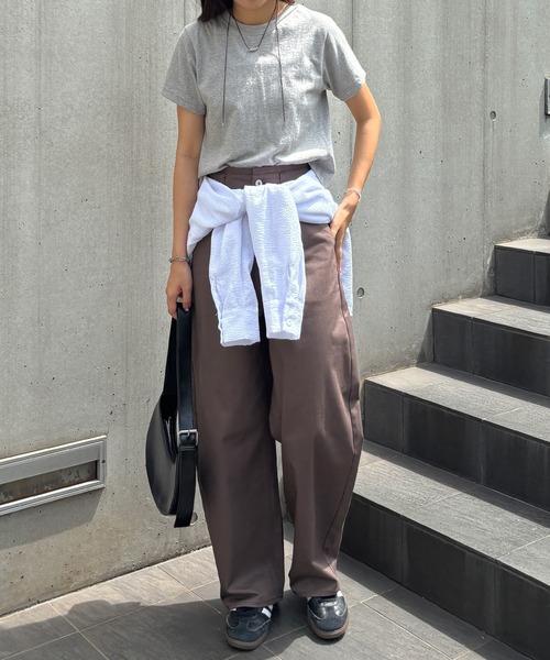 ISOOK(アイスー)の「ワイドエッグチノパンツ / バレルパンツ コクーンパンツ ハイウエスト ベージュ ブラウン カーキ ブラック ZOZOTOWN限定(チノパンツ・レディース・ブラウン/ブラック/カーキ/ライトベージュ・マルチサイズ)」の13枚目の写真