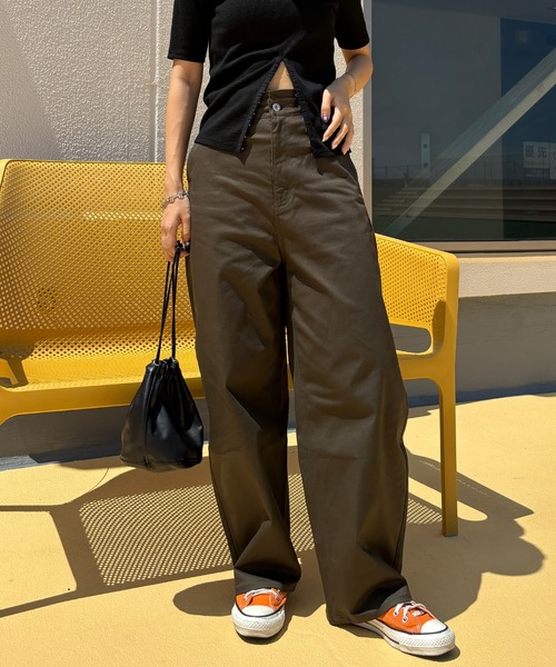 ISOOK(アイスー)の「ワイドエッグチノパンツ / バレルパンツ コクーンパンツ ハイウエスト ベージュ ブラウン カーキ ブラック ZOZOTOWN限定(チノパンツ・レディース・ブラウン/ブラック/カーキ/ライトベージュ・マルチサイズ)」の11枚目の写真