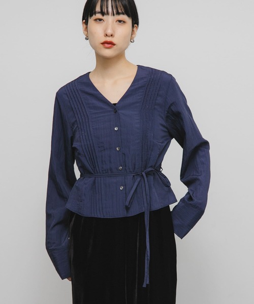 セール】ピンタックVネックブラウス（シャツ/ブラウス）｜KBF