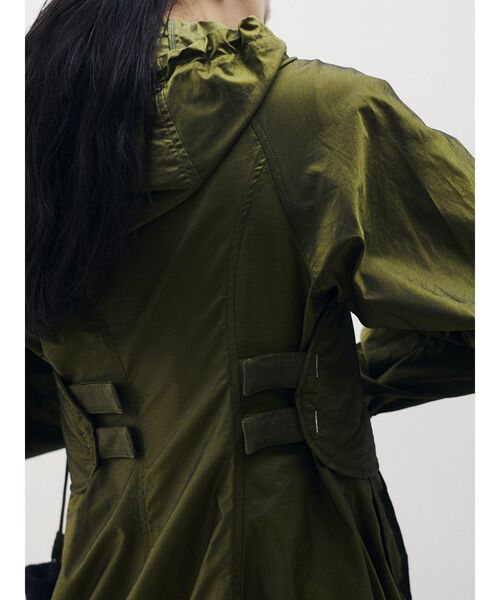 UN3D.（アンスリード）の「ARMOR ANORAK / アーマーアノラック（その他アウター・レディース・キャメル/ブラック/カーキ・FREE）」の4枚目の写真