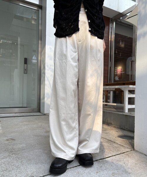 Omekashi(オメカシ)の「サテンパンツ(その他パンツ・レディース・チャコールグレー/ブラウン/ベージュ・TM/36/38)」の7枚目の写真