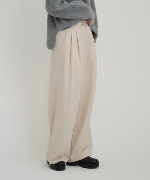 Omekashi(オメカシ)の「サテンパンツ(その他パンツ・レディース・チャコールグレー/ブラウン/ベージュ・TM/36/38)」の8枚目の写真