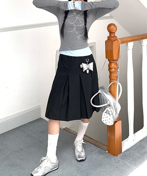 Lace Ladies(レースレディース)の「チェリー柄 ラインストーン レイヤード風 長袖 カットソー(Tシャツ/カットソー・レディース・グレー・S)」の3枚目の写真