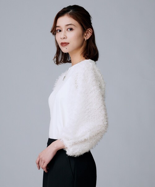 UNTITLED(アンタイトル)の「【丸首/Tシャツ風/短丈】シャギースリーブ ポンチカットソー(Tシャツ/カットソー・レディース・オフホワイト/ブラック・04/02/00/48/44)」の16枚目の写真