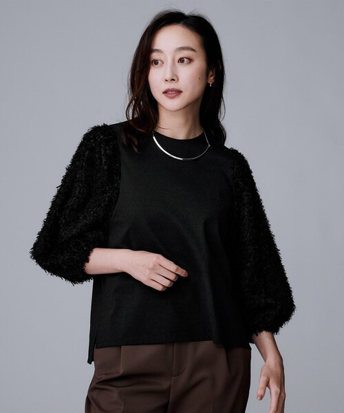 UNTITLED(アンタイトル)の「【丸首/Tシャツ風/短丈】シャギースリーブ ポンチカットソー(Tシャツ/カットソー・レディース・オフホワイト/ブラック・04/02/00/48/44)」の8枚目の写真