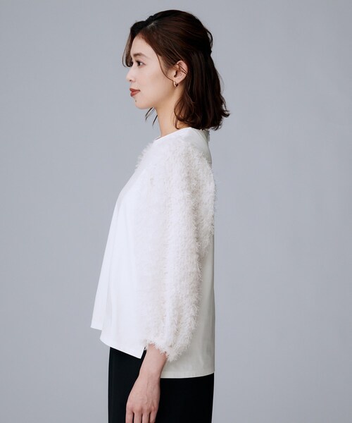 UNTITLED(アンタイトル)の「【丸首/Tシャツ風/短丈】シャギースリーブ ポンチカットソー(Tシャツ/カットソー・レディース・オフホワイト/ブラック・04/02/00/48/44)」の13枚目の写真