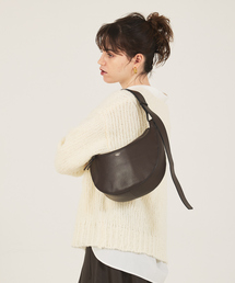 Mois/レザーハーフMOONショルダー