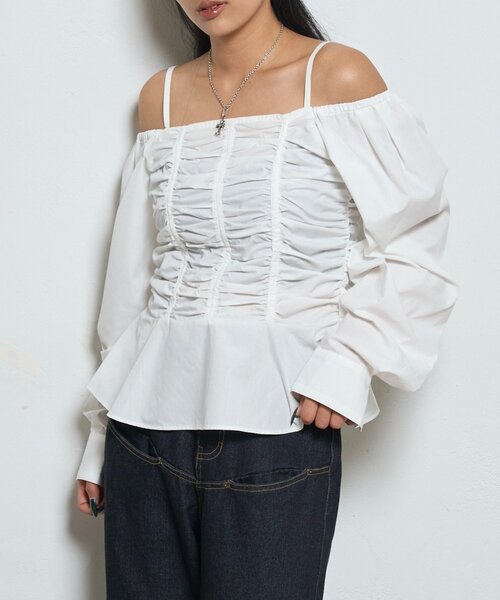 WHO'S WHO gallery（フーズフーギャラリー）の「2WAYオフショルダーパフスリーブブラウス（シャツ/ブラウス・レディース・ブラウン/ブラック/ホワイト/ブルー・FREE）」の10枚目の写真