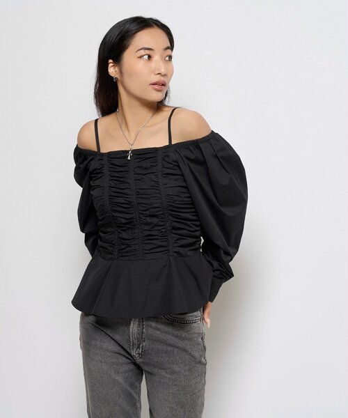 WHO'S WHO gallery（フーズフーギャラリー）の「2WAYオフショルダーパフスリーブブラウス（シャツ/ブラウス・レディース・ブラウン/ブラック/ホワイト/ブルー・FREE）」の18枚目の写真