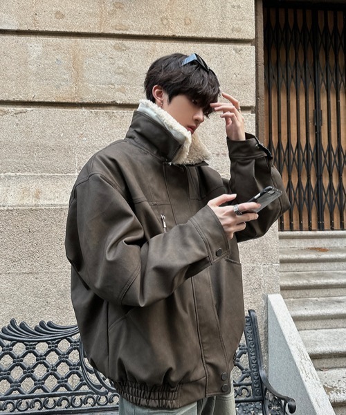 B.R.U（ブル）の「2WAYヴィンテージライク合皮ブルゾン（ブルゾン・メンズ・ブラウン・FREE）」の13枚目の写真