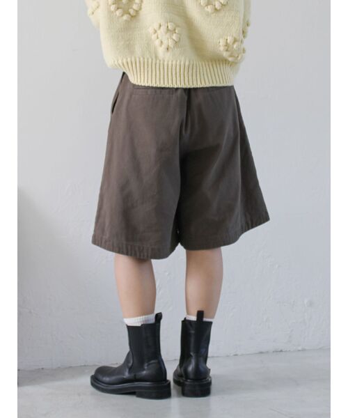 Ungrid（アングリッド）の「ワイドシルエットチノハーフパンツ（チノパンツ・レディース・チャコールグレー/ベージュ・FREE）」の5枚目の写真