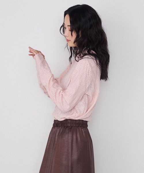 forksy.（フォルクシー）の「【forksy.】ジオメトリックデザイン シアーハイネックメローロングスリーブTシャツ（Tシャツ/カットソー・レディース・マスタード/ブラウン/ピンク/オフホワイト/ブラック・FREE）」の12枚目の写真