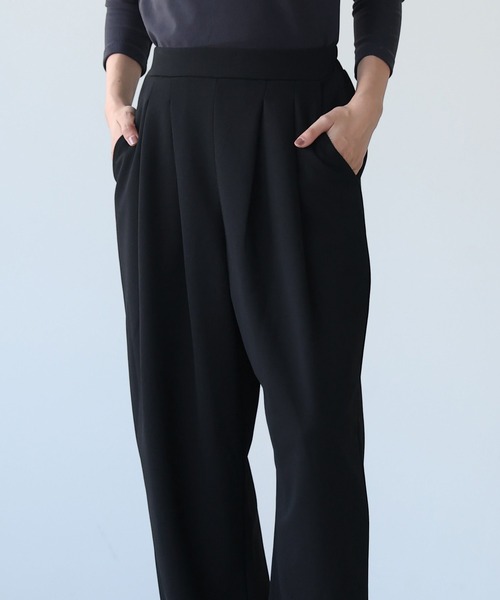 itto...(イット)の「ストレッチジョーゼットタックパンツ(スラックス・レディース・チャコール/モカ/ブラック・M/L)」の17枚目の写真