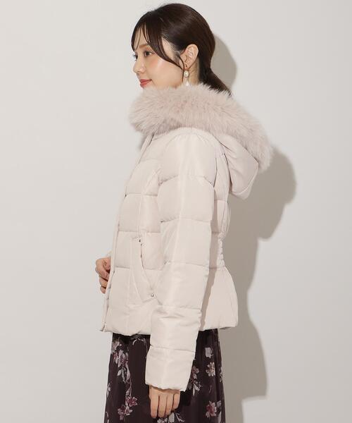 WILLSELECTION（ウィルセレクション）の「フードファーペプラムショートダウン（ダウンジャケット/コート・レディース・ブラック/オフホワイト/ベージュ/ボルドー・FREE）」の11枚目の写真