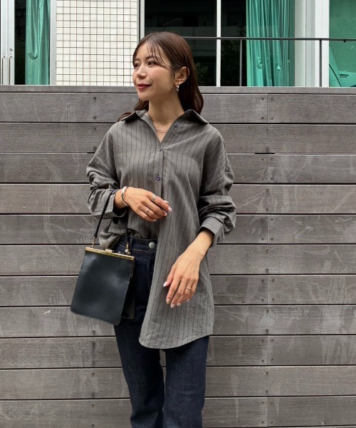 Sirin(シリン)の「【ZOZO限定】ピーチストライプビッグシャツ(シャツ/ブラウス・レディース・ベージュ/チャコールグレー・FREE)」の1枚目の写真