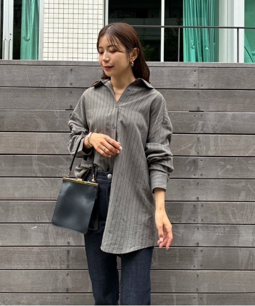 Sirin(シリン)の「【ZOZO限定】ピーチストライプビッグシャツ(シャツ/ブラウス・レディース・ベージュ/チャコールグレー・FREE)」の7枚目の写真