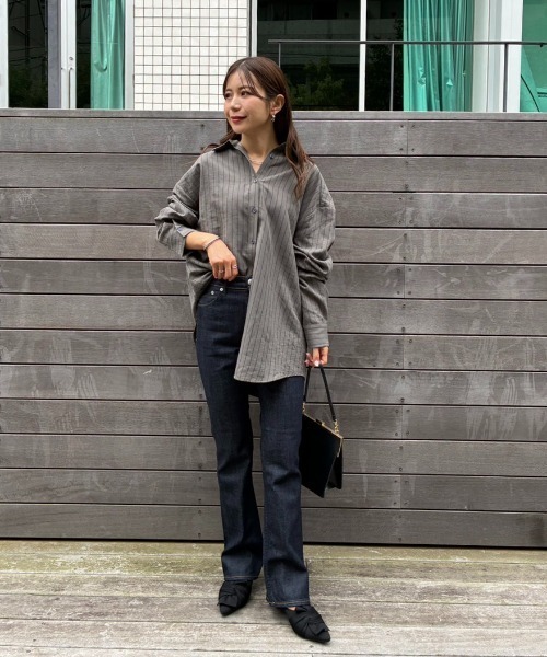 Sirin(シリン)の「【ZOZO限定】ピーチストライプビッグシャツ(シャツ/ブラウス・レディース・ベージュ/チャコールグレー・FREE)」の22枚目の写真
