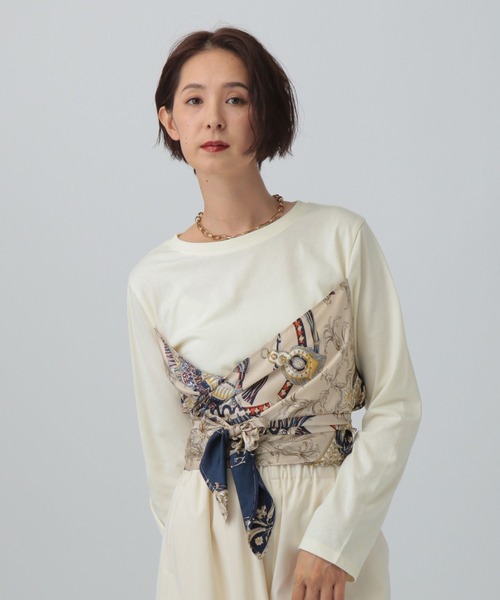 LEPSIM(レプシィム)の「スカーフビスチェ風長袖プルオーバー 603885(Tシャツ/カットソー・レディース・ブラック/ブラウン/アイボリー・FREE)」の2枚目の写真