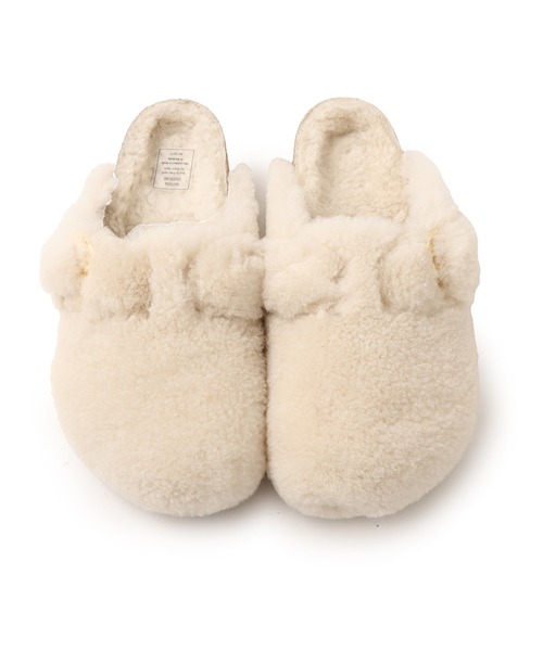 BIRKENSTOCK(ビルケンシュトック)の「BIRKENSTOCK BOSTON BIG BUCKLE TEDDY EGGSHELL LAF / ビルケンシュトック ボストン ビッグ バックル テディ エッグシェル LAF(サンダル・レディース・ホワイト・25.0cm/24.5cm/24.0cm/23.0cm)」の3枚目の写真
