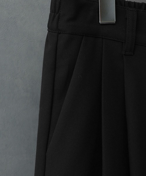 ELLUV(エルブ)の「【ELLUV/エルヴ】ノーブルクオリティーTR ディープ2タックワイドフレアパンツ(スラックス・メンズ・ブラック/グレー/ライトグレー・S/M/L/XS)」の17枚目の写真