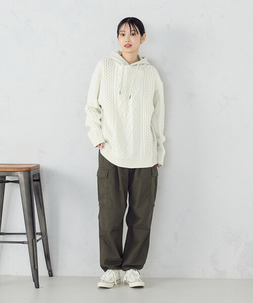 COMME CA ISM(コムサイズム)の「ニット×裏シャギーパーカ(ニット/セーター・メンズ・ブルー/アイボリー/ブラック・SMALL/MEDIUM/LARGE)」の8枚目の写真