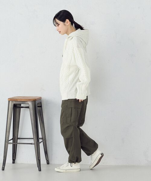 COMME CA ISM(コムサイズム)の「ニット×裏シャギーパーカ(ニット/セーター・メンズ・ブルー/アイボリー/ブラック・SMALL/MEDIUM/LARGE)」の10枚目の写真