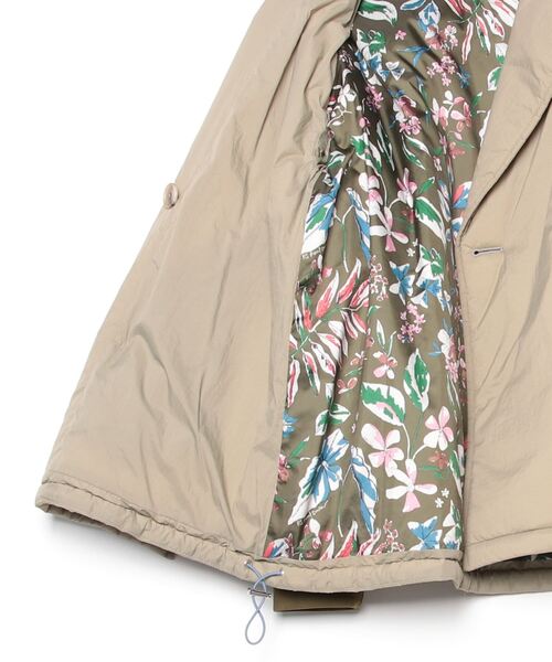 PS Paul Smith(ピーエスポールスミス)の「ウィメンズ タフタ ショートコート / 255322 421J(ブルゾン・レディース・グレイッシュベージュ/ブラック・38/40)」の18枚目の写真