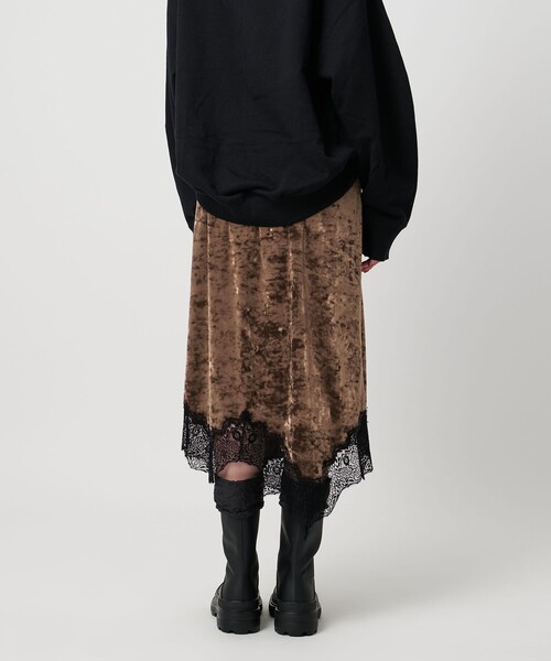 ASTRAET（アストラット）の「＜ASTRAET＞ベロア/レース  イレギュラーヘムスカート（スカート・レディース・ネイビー/モカ・FREE）」の8枚目の写真