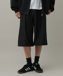 LAND MUSEUM | LAND MUSEUM／タックTRショーツ(その他パンツ)