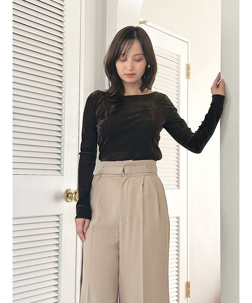 SNIDEL（スナイデル）の「カップインベロアカットソー（Tシャツ/カットソー・レディース・ブラウン/ベージュ/ブラック・F）」の10枚目の写真