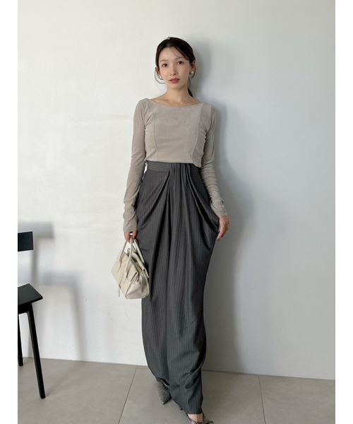 SNIDEL（スナイデル）の「カップインベロアカットソー（Tシャツ/カットソー・レディース・ブラウン/ベージュ/ブラック・F）」の11枚目の写真