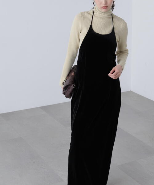 FREE'S MART（フリーズマート）の「◆ホルターネックベロアキャミワンピース（ワンピース・レディース・ブラウン/ブラック・MEDIUM/SMALL）」の11枚目の写真