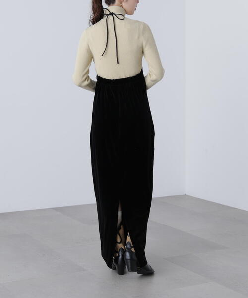 FREE'S MART（フリーズマート）の「◆ホルターネックベロアキャミワンピース（ワンピース・レディース・ブラウン/ブラック・MEDIUM/SMALL）」の17枚目の写真